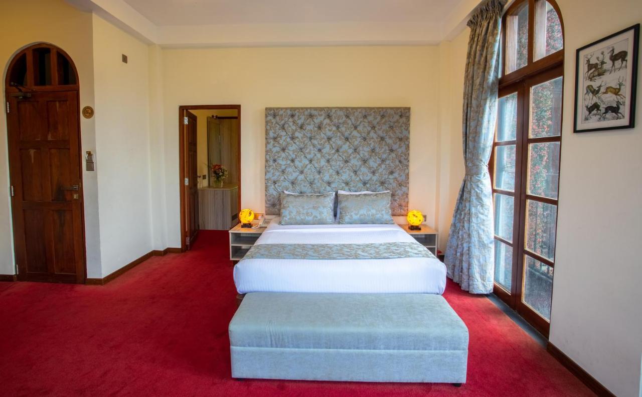 The Wind Castle Hotel Nuwara Eliya Exterior photo