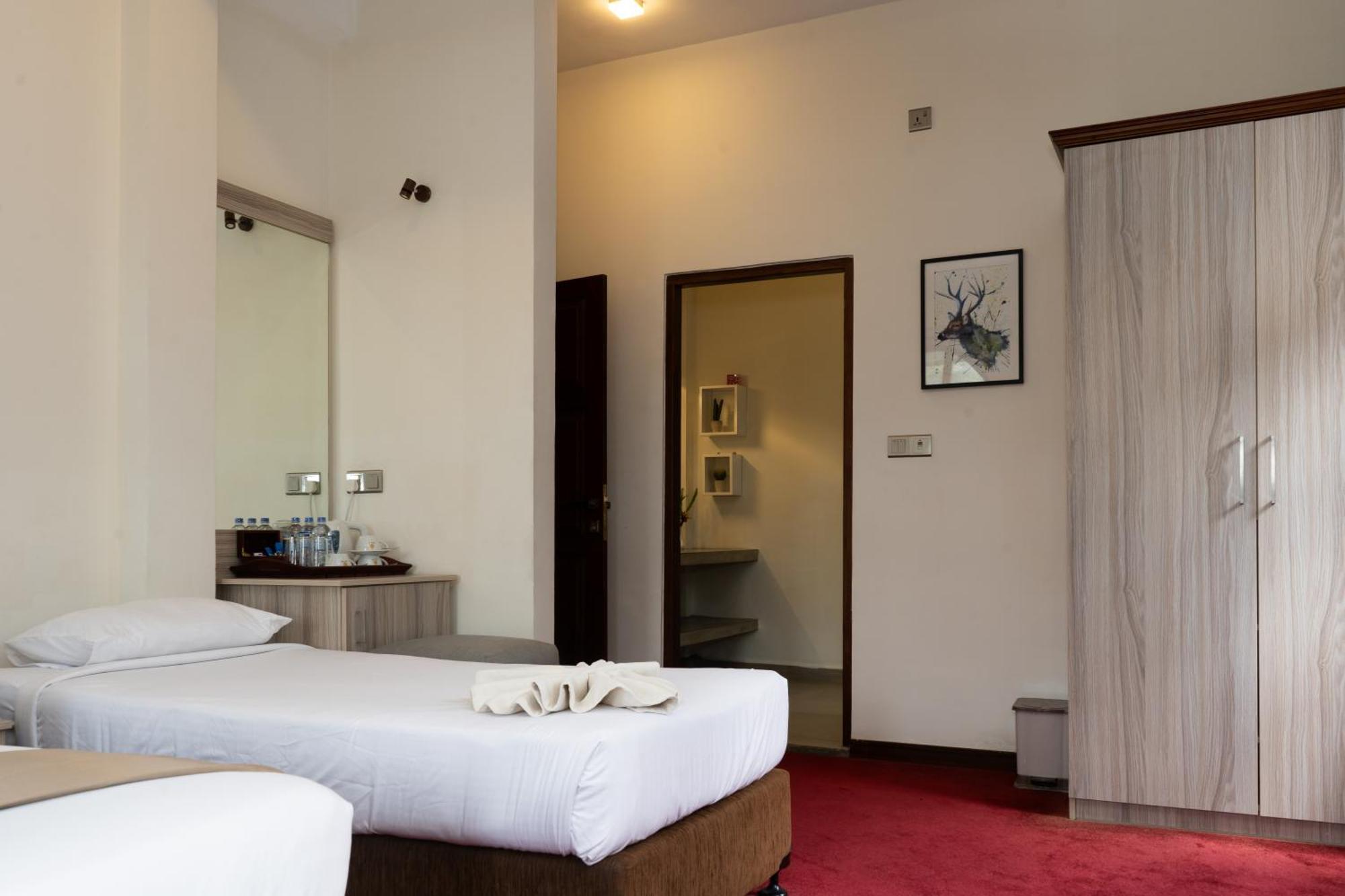 The Wind Castle Hotel Nuwara Eliya Exterior photo